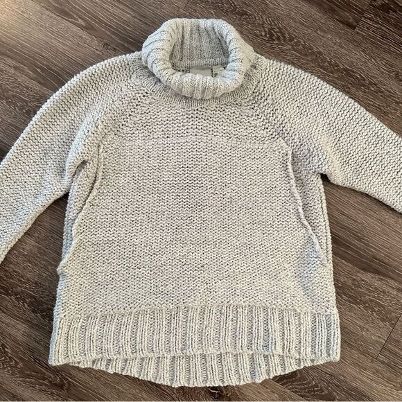 Project AJ117 Hudson Chunky Turtle Neck Sweater Size Medium - Picture 3 of 8